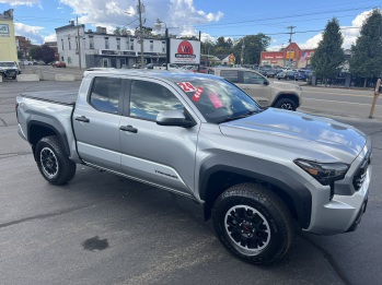 2024 Toyota Tacoma TRD Off Road